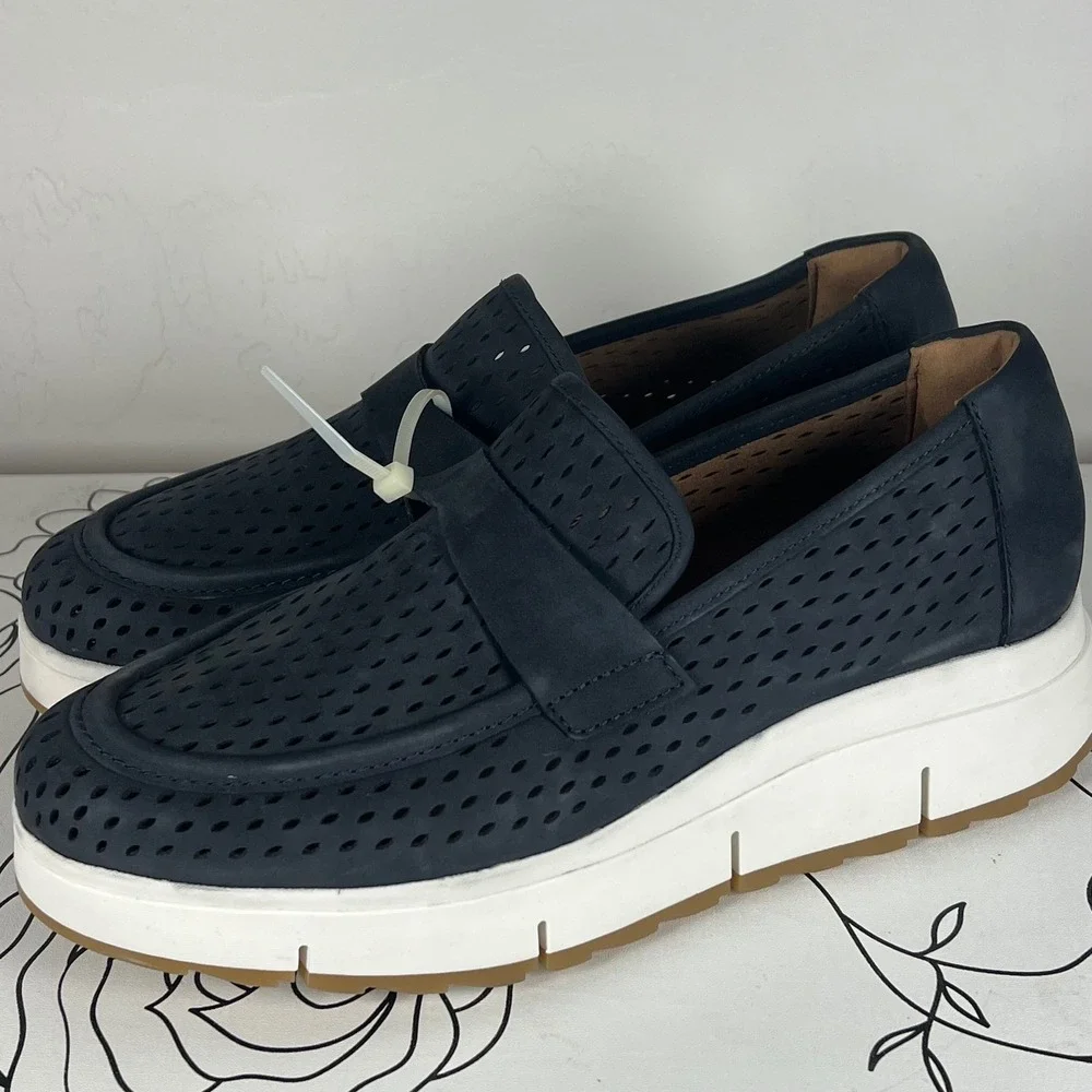 Clarks Lorini Edge Navy Nubuck Perforated Platform Loafers Womens 9.5 M